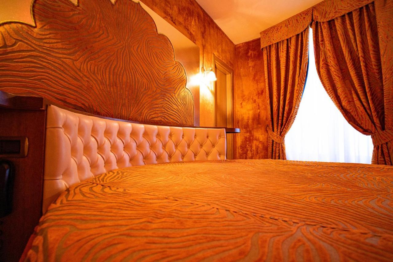 Marcantonio Hotel Giugliano In Campania Zewnętrze zdjęcie